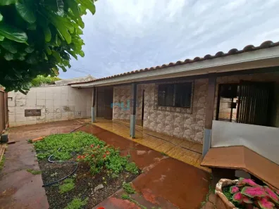 Casa com 2 Quartos à venda, 190m² no Jardim Tomy, Londrina