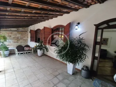 Casa com 5 Quartos à venda, 250m² no Engenho Nogueira, Belo Horizonte