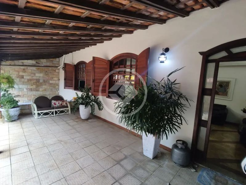 Casa com 5 quartos — Engenho Nogueira, Belo Horizonte