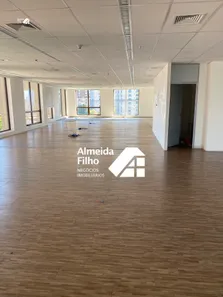 Sala Comercial com 3 Quartos para alugar, 366m² no Butantã, São Paulo