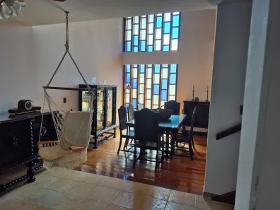 Casa com 3 Quartos à venda, 353m² no Camboinhas, Niterói