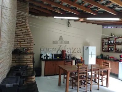 Sobrado com 3 Quartos à venda, 150m² no Residencial Bosque dos Ipês, São José dos Campos