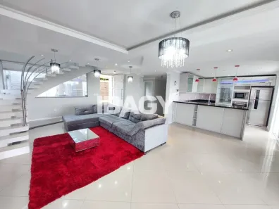 Casa com 4 Quartos para alugar, 350m² no Saco Grande, Florianópolis