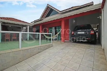 Casa com 3 Quartos à venda, 224m² no Jardim Mar-e-Sol, Peruíbe