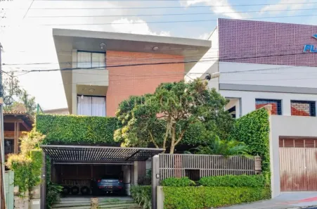 Casa com 4 Quartos à venda, 257m² no Agronômica, Florianópolis