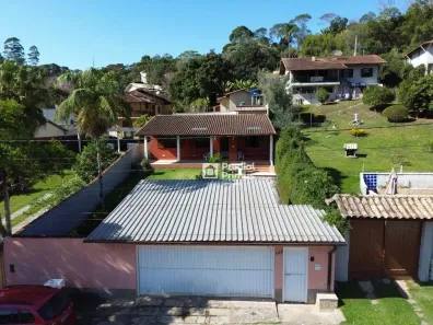Casa com 3 Quartos à venda, 188m² no Varginha, Nova Friburgo