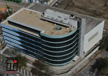 Prédio Comercial para alugar, 10000m² no Granja dos Cavaleiros, Macaé