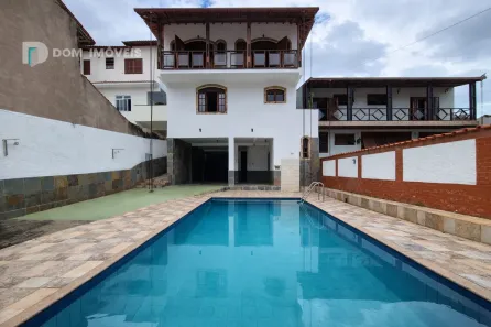 Casa com 5 Quartos à venda, 320m² no Bosque dos Pinheiros, Juiz de Fora