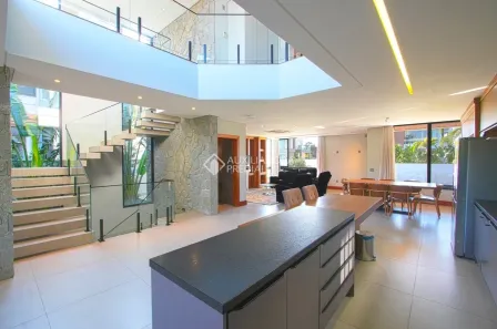 Casa de Condomínio com 3 Quartos à venda, 440m² no Morro das Pedras, Florianópolis