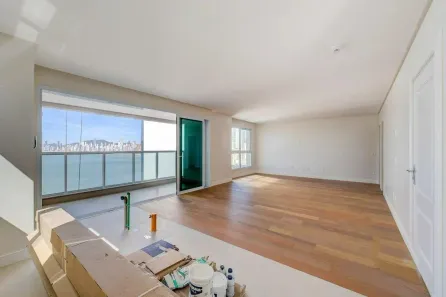Apartamento com 4 Quartos à venda, 160m² no Pioneiros, Balneário Camboriú