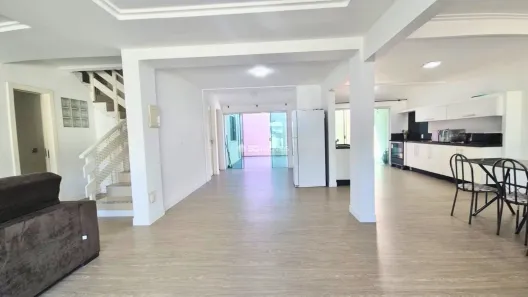 Casa com 5 Quartos à venda, 185m² no Canasvieiras, Florianópolis