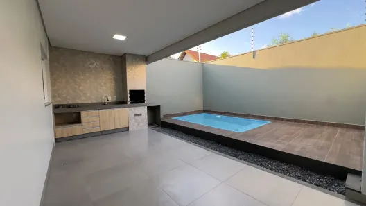Casa com 3 Quartos para alugar, 134m² no Santa Cruz, Cuiabá