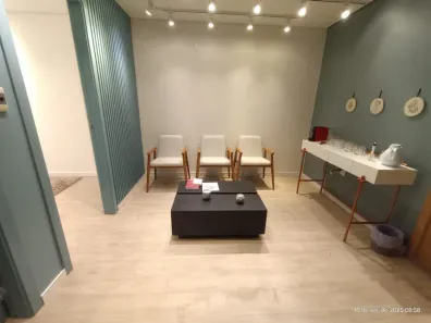 Sala Comercial à venda, 40m² no Independência, Porto Alegre