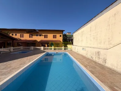 Sobrado com 2 Quartos para alugar, 75m² no Martim de Sá, Caraguatatuba