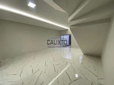 Sobrado com 3 Quartos à venda, 111m² no Jardim Europa, Uberlândia