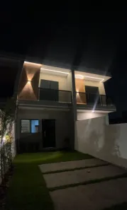 Sobrado com 2 Quartos à venda, 90m² no São João do Rio Vermelho, Florianópolis