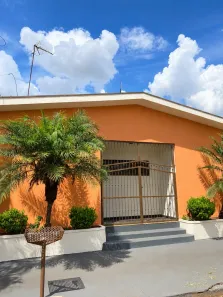 Casa com 3 Quartos à venda, 125m² no Centro, Sertãozinho