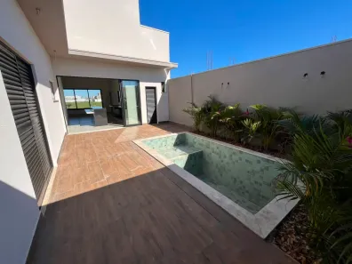 Casa com 3 Quartos à venda, 175m² no Novo Mundo, Uberlândia