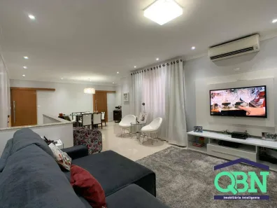 Casa com 4 Quartos para alugar, 195m² no Campo Grande, Santos