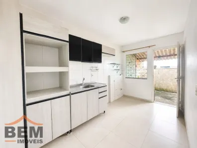 Apartamento com 2 Quartos para alugar, 48m² no Santa Regina, Itajaí