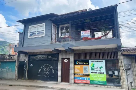 Casa com 2 Quartos à venda, 240m² no Centro, Guapimirim