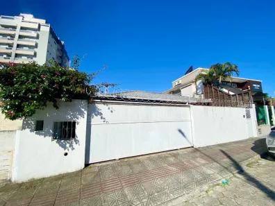 Casa com 5 Quartos à venda, 180m² no Canto, Florianópolis