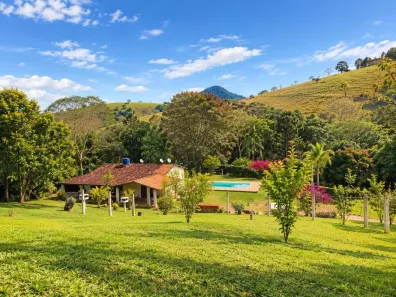 Fazenda/Sítio com 2 Quartos à venda, 24000m² no Centro, Taubaté