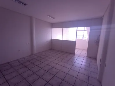 Sala Comercial para alugar, 36m² no Joaquim Távora, Fortaleza