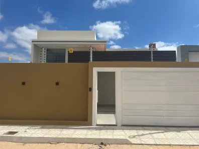 Casa com 3 Quartos à venda, 200m² no Loteamento Recife, Petrolina