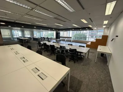 Sala Comercial para alugar, 370m² no Vila Olímpia, São Paulo