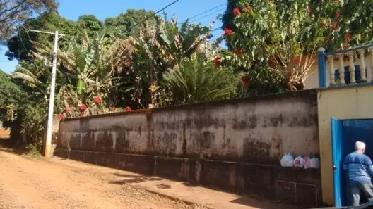 Casa com 2 Quartos à venda, 2400m² no Chácara Novo Horizonte, Contagem
