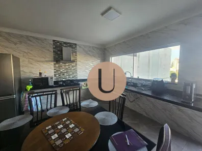 Sobrado com 3 Quartos à venda, 256m² no Vila Gonçalves, São Bernardo do Campo