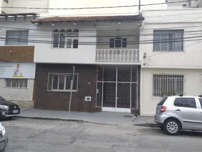 Casa com 3 Quartos à venda, 273m² no São Mateus, Juiz de Fora