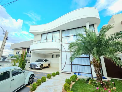 Sobrado com 3 Quartos à venda, 238m² no Jardim Ecoville I, Cambé