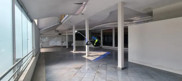 Galpão/Depósito/Armazém para venda ou aluguel, 850m² no Universitário, Belo Horizonte