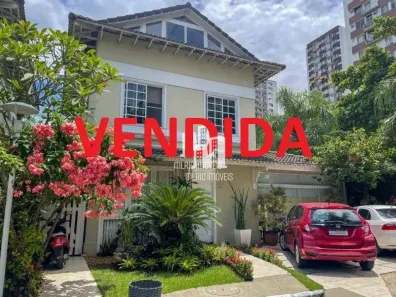Casa de Condomínio com 3 Quartos à venda, 210m² no Barra da Tijuca, Rio de Janeiro