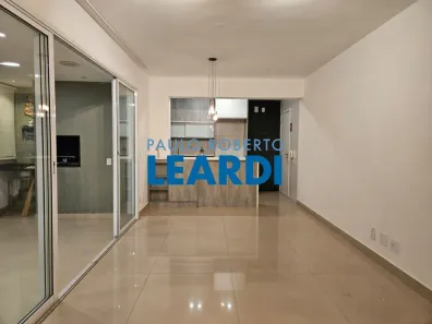 Apartamento com 2 Quartos para alugar, 96m² no Vila Anastácio, São Paulo