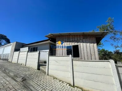 Casa com 2 Quartos para alugar, 43m² no São Dimas, Colombo