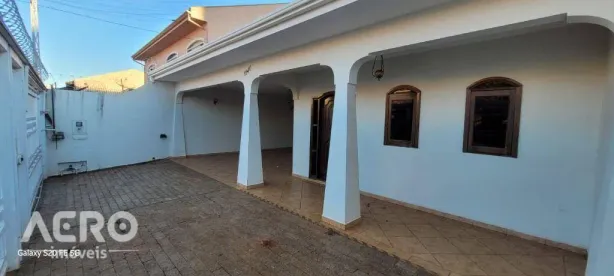 Casa com 3 Quartos para alugar, 240m² no Alto Higienópolis, Bauru