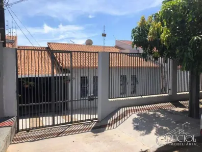 Casa com 3 Quartos à venda, 134m² no Pacaembu, Londrina