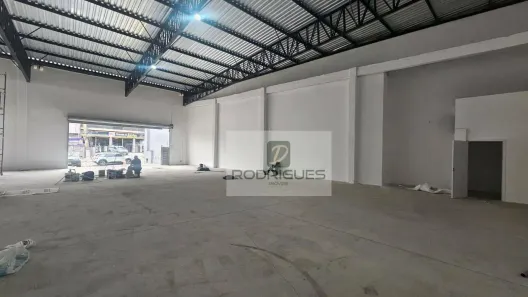 Galpão/Depósito/Armazém para alugar, 258m² no Vila Nogueira, Diadema