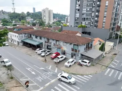 Ponto Comercial à venda, 568m² no Anita Garibaldi, Joinville