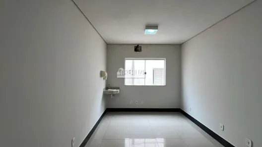 Casa com 1 Quarto para alugar, 10m² no Centro, Uberaba