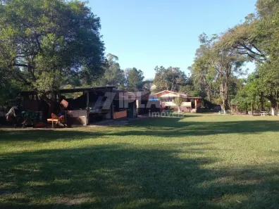 Fazenda/Sítio com 2 Quartos à venda, 550m² no Jardim São João Batista, São Carlos