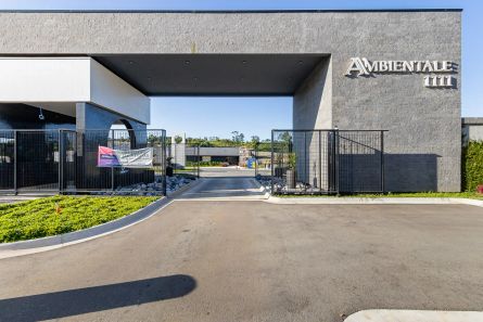 Lote/Terreno à venda, 758m² no Butiatumirim, Colombo