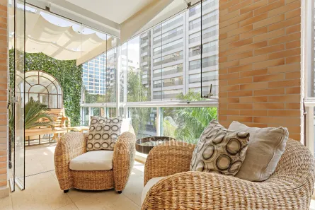 Apartamento com 3 Quartos para alugar, 292m² no Moema, São Paulo