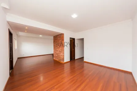 Casa com 3 Quartos à venda, 203m² no Pilarzinho, Curitiba