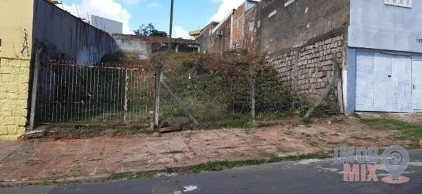 Lote/Terreno à venda, 300m² no Jardim Itu, Porto Alegre