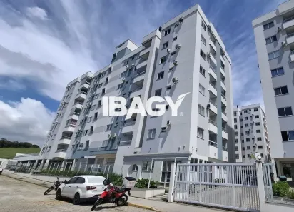 Apartamento com 2 Quartos para alugar, 56m² no Areias, São José