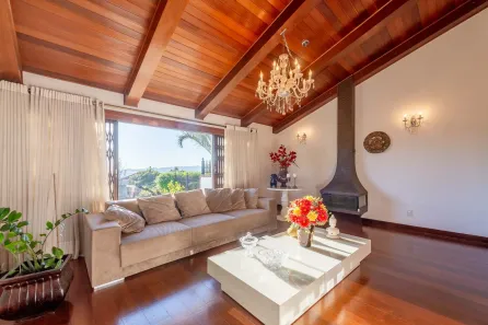 Casa com 4 Quartos à venda, 400m² no Três Figueiras, Porto Alegre